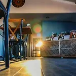 Zephyros Hotel 3*