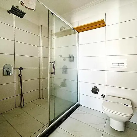 Zephyros Hotel